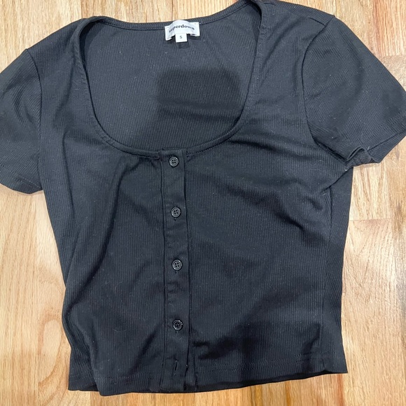 Superdown Henley Crop Button Top - Picture 2 of 3